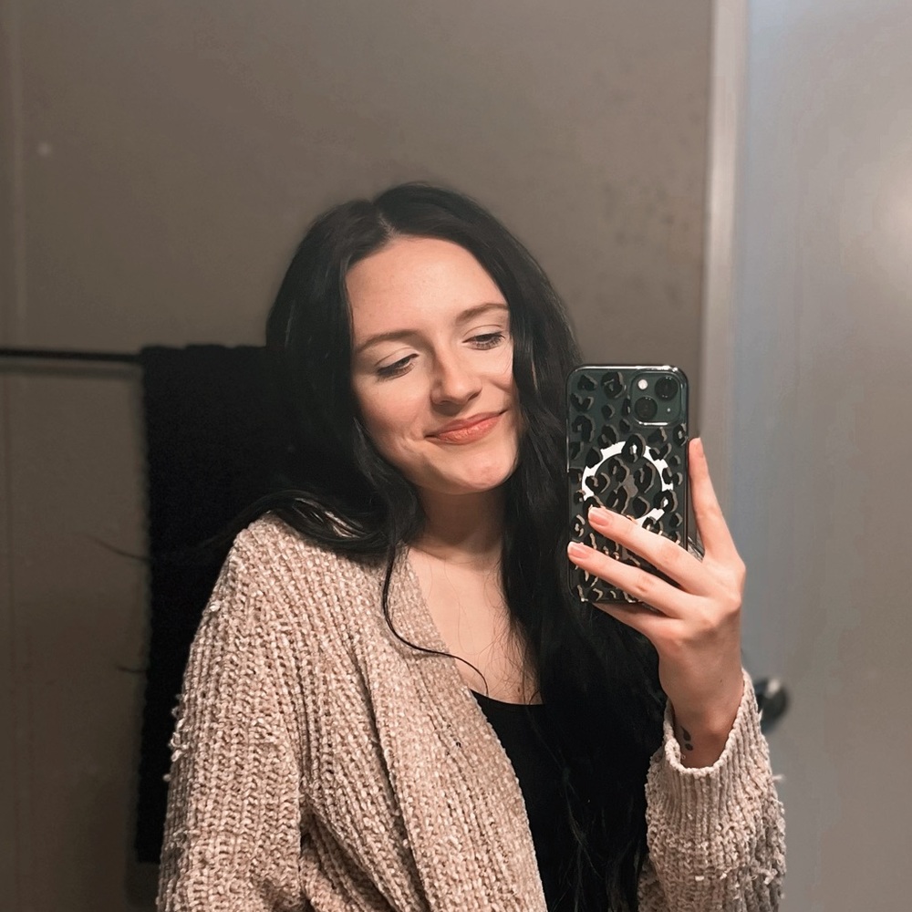 Meet your Posher, Lauren